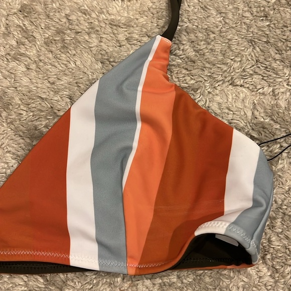 The Normal Brand | Striped Reversible Bikini size Large - Picture 3 of 15
